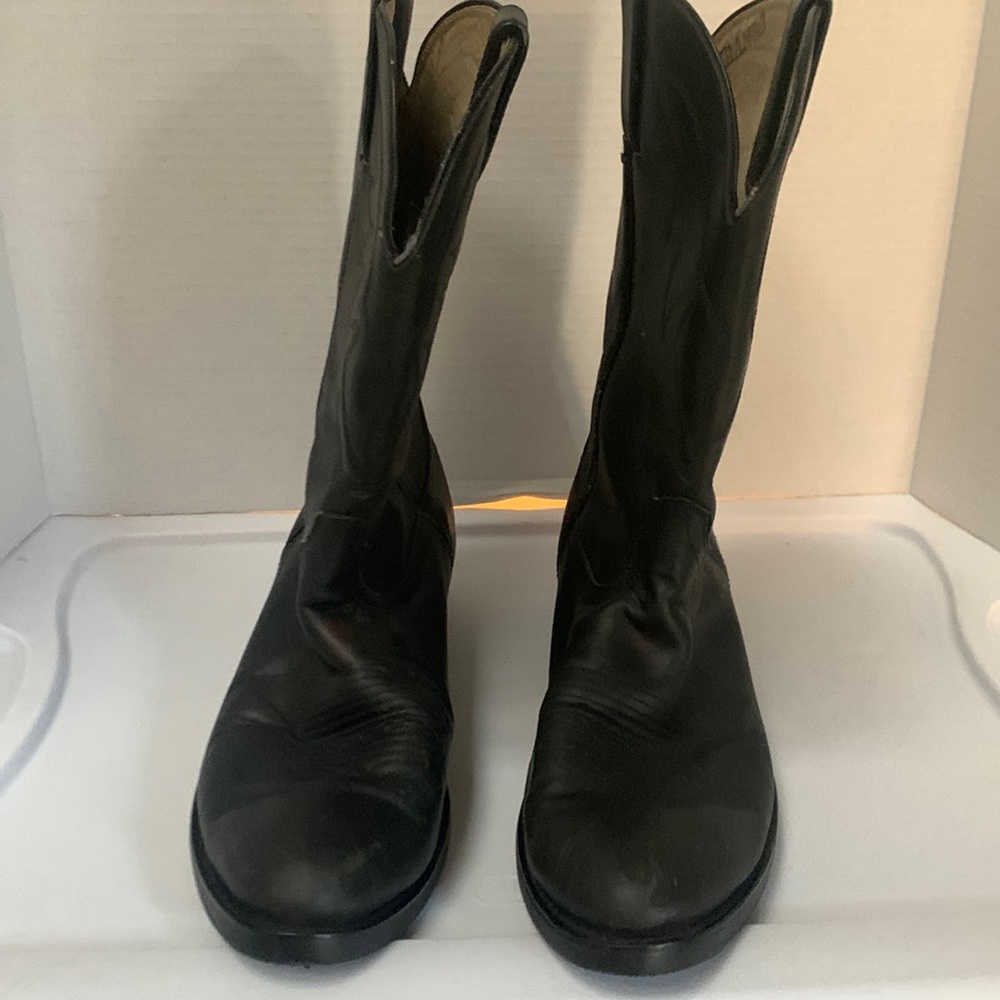 Black leather men’s cowboy boots 10.5 D